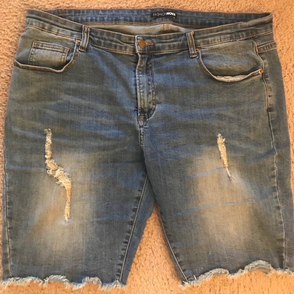 Fashion Nova Curve Jean Shorts!